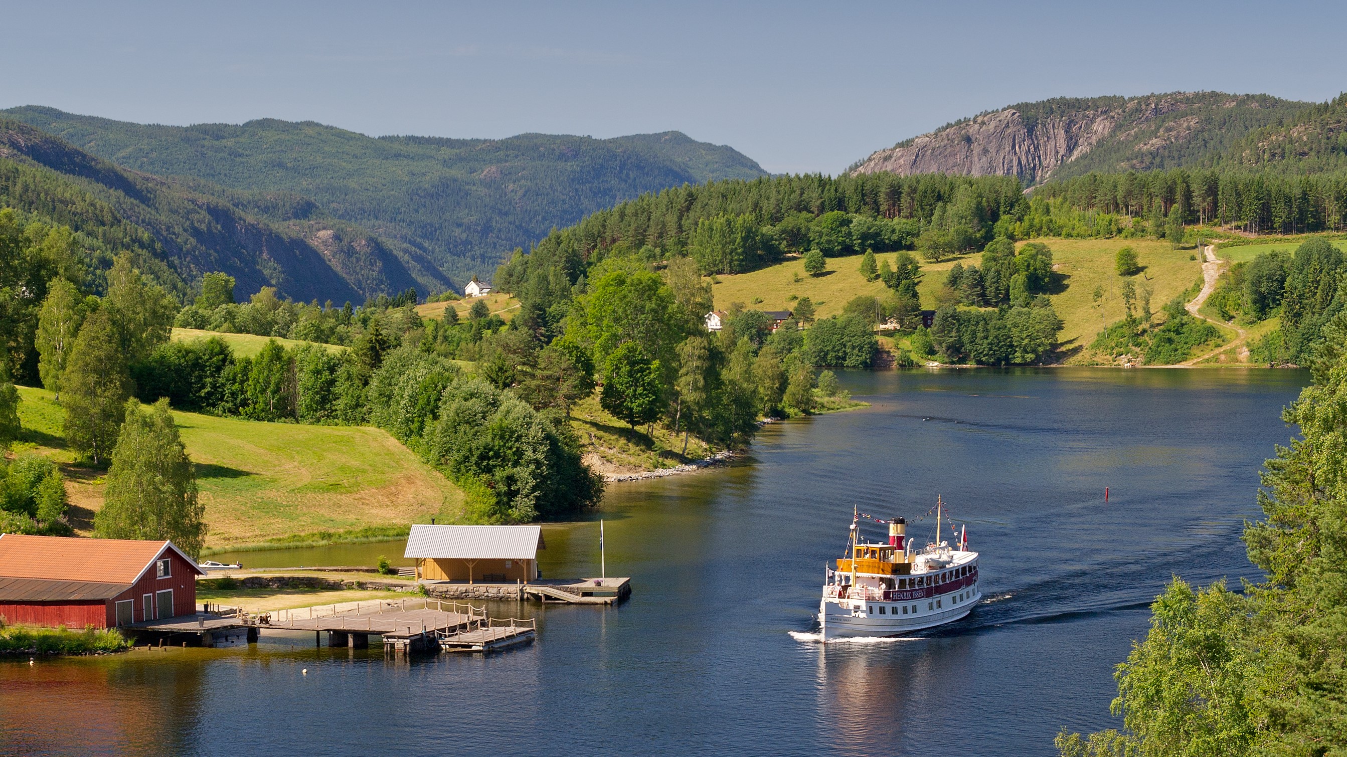 M/S Henrik Ibsen ved strengen
